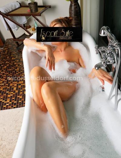 Hure Sarah - Foto  2 №3034